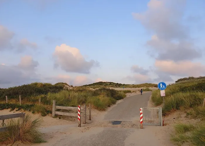 Cozy Garden House Kijkduin Konukevi 3*